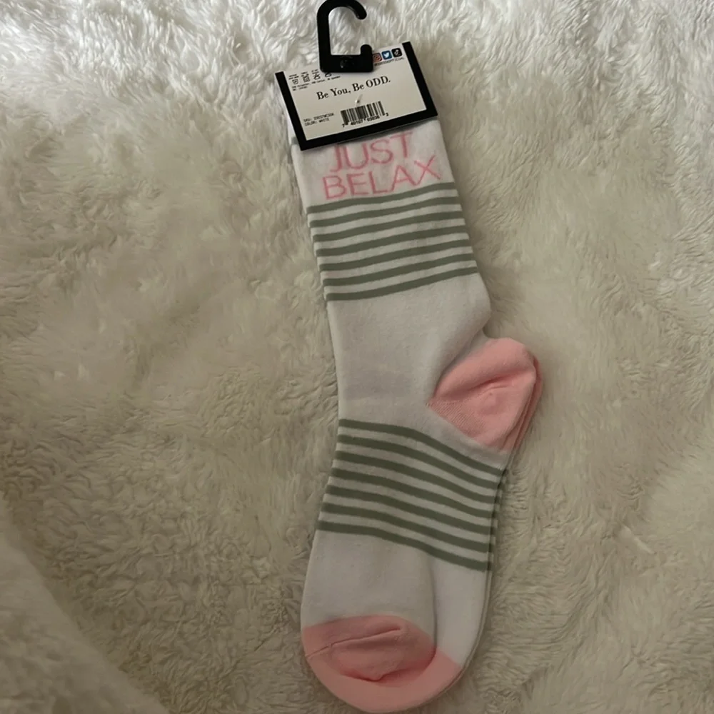 Kander By Katie Anderson Just Belax White and Pink Socks Size 5-10 Women’s New
